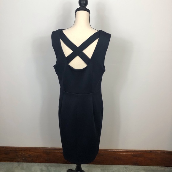 T Tahari Sleeveless V Neck ‘Dark Blue’ Dress Woman’s Size 14 - Picture 2 of 6